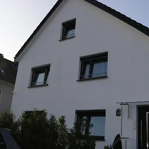 In Near The Airport/fair Herberg